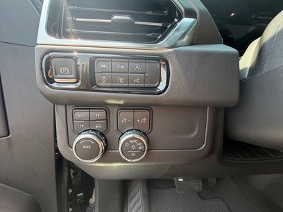 Used 2026 GMC Yukon Denali w/ Sun & Power Step Package