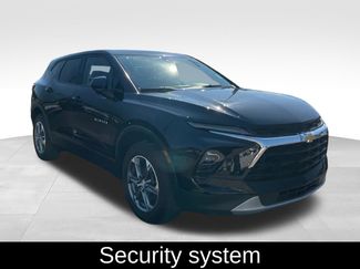 Used 2023 Chevrolet Blazer LT FWD video 3