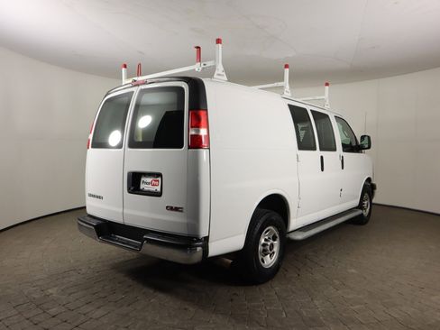 Used 2020 GMC Savana 2500 w/ Driver Convenience Package image 12