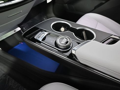 New 2026 Cadillac Lyriq Luxury w/ LPO, Floor Liner Package AWD/4WD image 31