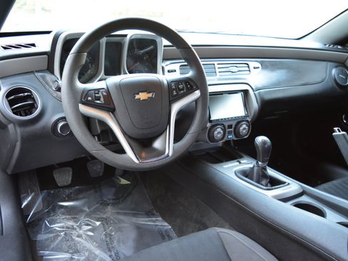 Used 2015 Chevrolet Camaro LS image 14