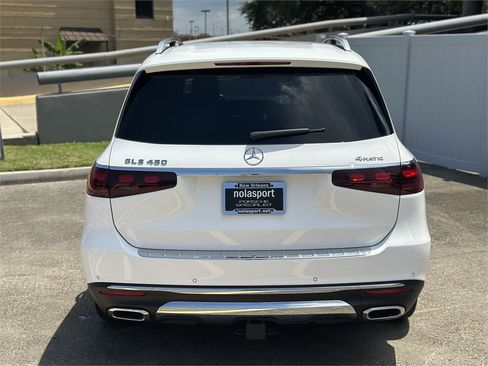 Used 2024 Mercedes-Benz GLS 450 4MATIC image 22