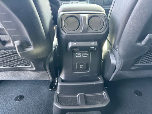 Used 2023 Jeep Wrangler Unlimited Rubicon w/ Cold Weather Group image 7