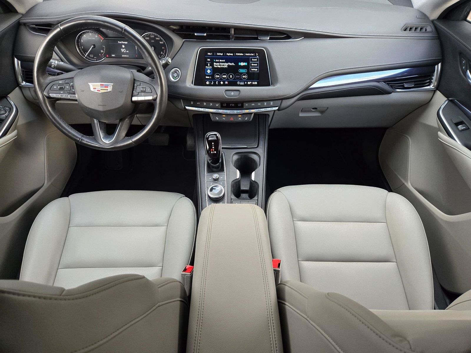 Certified 2023 Cadillac XT4 Luxury w/ Cold Weather Package FWD image 13