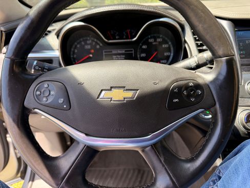 Used 2018 Chevrolet Impala LT w/ LT Convenience Package FWD image 15