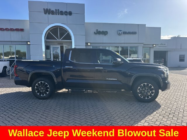 Used 2025 Toyota Tundra Limited AWD/4WD image 9