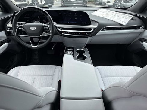 New 2025 Cadillac Lyriq Sport image 20