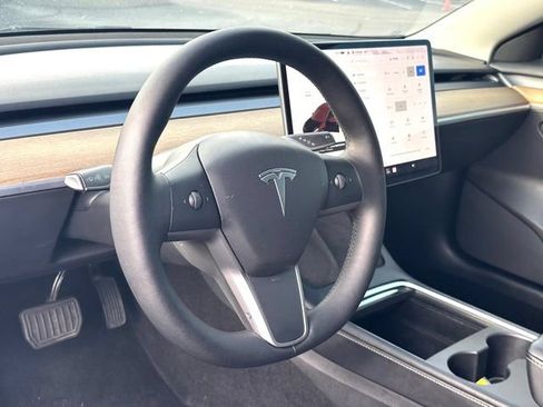 Used 2022 Tesla Model 3 Long Range AWD/4WD image 13