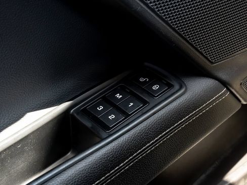 Used 2018 Jaguar XE S RWD image 23