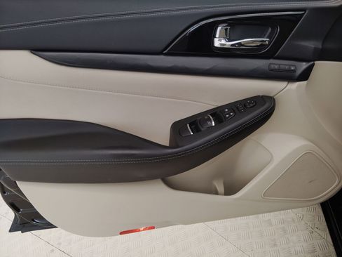 Used 2023 Nissan Maxima Platinum w/ Sport Mat Group image 10