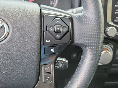 Used 2024 Toyota 4Runner TRD Off-Road Premium AWD/4WD image 15