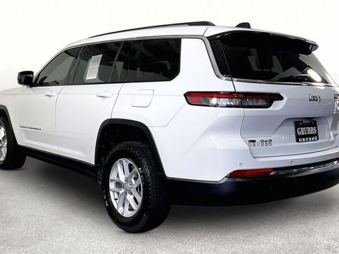 Used 2022 Jeep Grand Cherokee L Laredo w/ Luxury Tech Group I AWD/4WD image 14