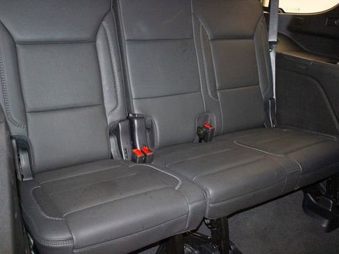 Used 2025 GMC Yukon Denali image 13