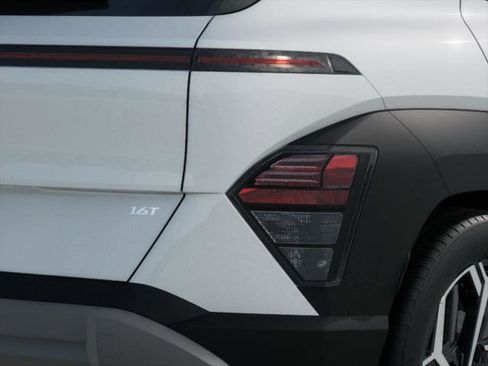 New 2026 Hyundai Kona SEL Premium image 10