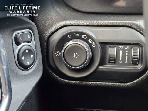 Used 2022 Jeep Wrangler Unlimited Sport AWD/4WD image 21