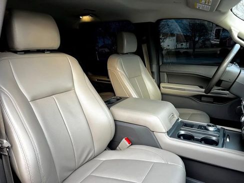 Used 2020 Ford Expedition XLT w/ Equipment Group 202A image 26