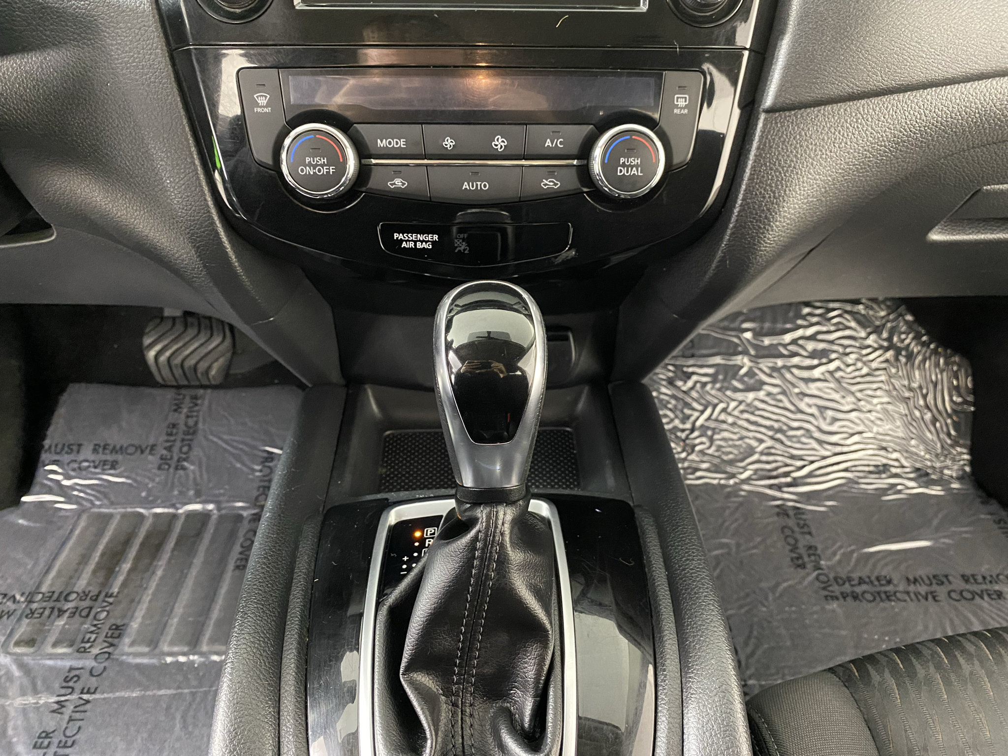 Used 2018 Nissan Rogue SV AWD/4WD image 28