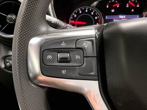 Used 2025 Chevrolet Blazer LT AWD/4WD image 18