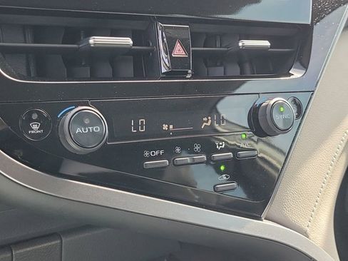 Used 2023 Toyota Camry LE image 28