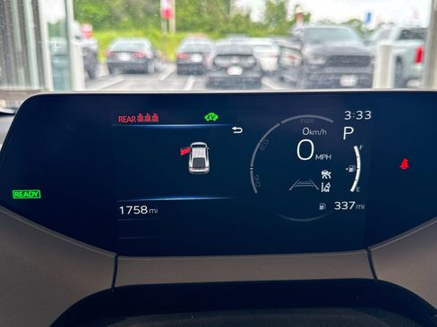 Used 2024 Toyota Prius XLE AWD/4WD image 14