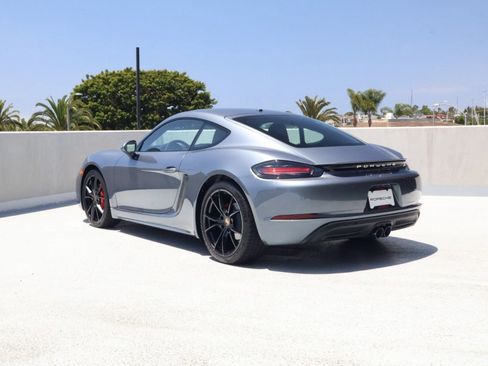 Certified 2025 Porsche 718 Cayman S RWD image 3