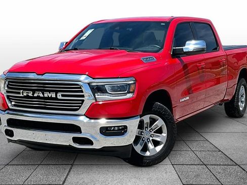 Used 2023 RAM 1500 Laramie AWD/4WD image 1