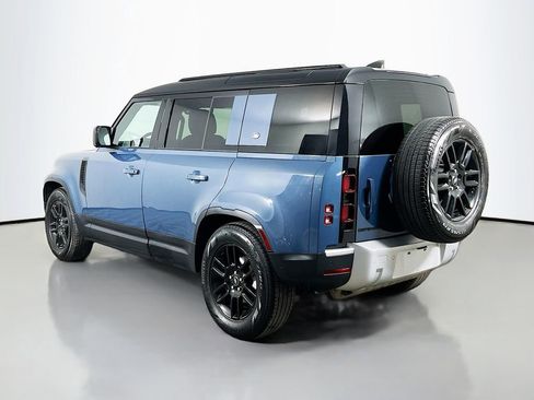 Used 2022 Land Rover Defender 110 S image 7