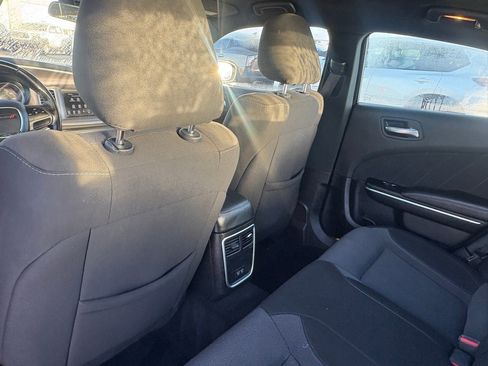 Used 2022 Dodge Charger SXT image 31