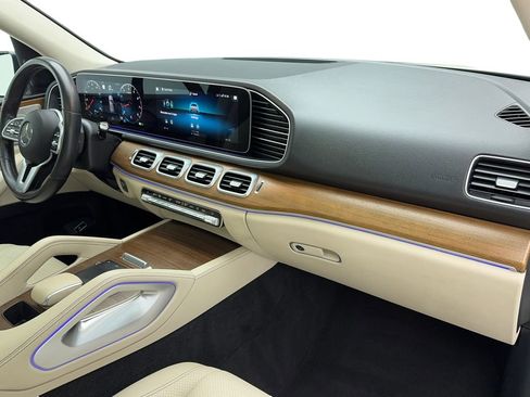 Used 2022 Mercedes-Benz GLE 350 4MATIC w/ AMG Line Exterior image 45