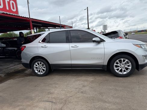 Used 2018 Chevrolet Equinox LT FWD image 13