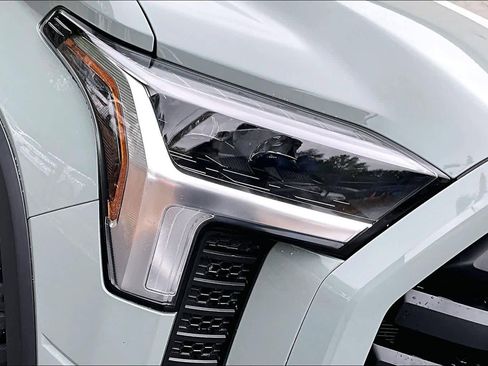 Used 2024 Toyota Tundra SR5 w/ SR5 Premium Package AWD/4WD image 27