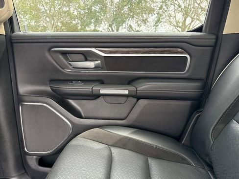 Used 2019 RAM 1500 Laramie image 14