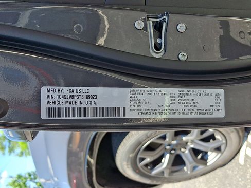 New 2026 Jeep Grand Wagoneer Limited AWD/4WD image 18