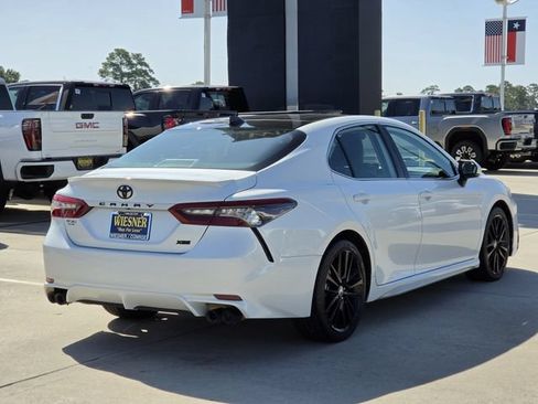 Used 2021 Toyota Camry XSE FWD image 5
