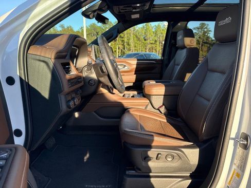 Used 2024 Chevrolet Tahoe High Country w/ Premium Package image 23