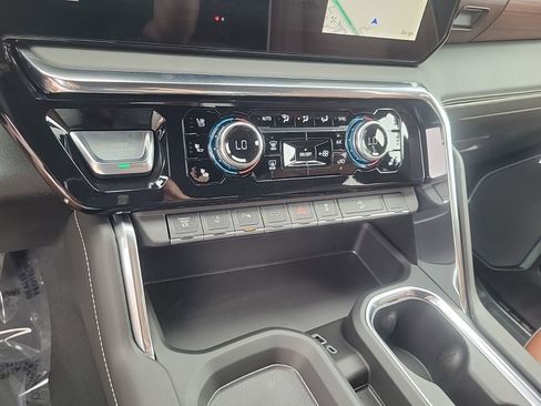 New 2026 GMC Sierra 2500 Denali Ultimate image 21