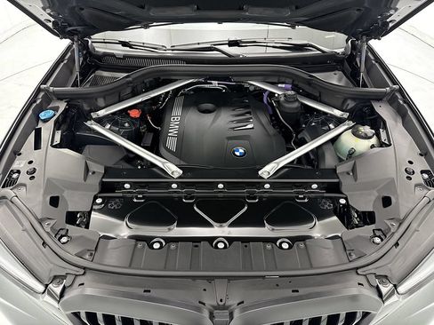 New 2026 BMW X5 xDrive40i w/ M Sport Package AWD/4WD image 28