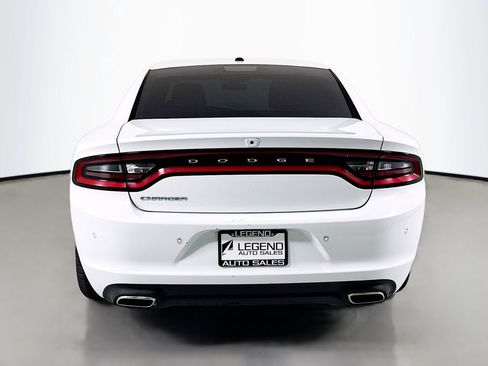 Used 2022 Dodge Charger SXT RWD image 5