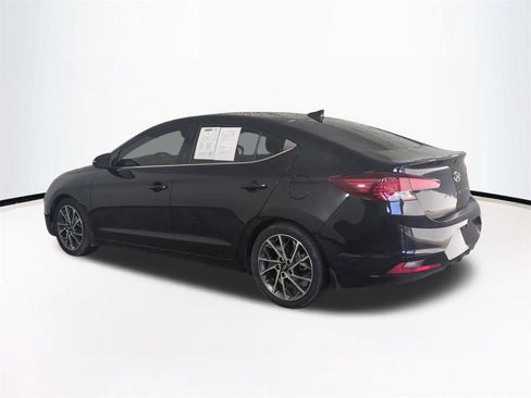 Used 2019 Hyundai Elantra Limited w/ Cargo Package image 7