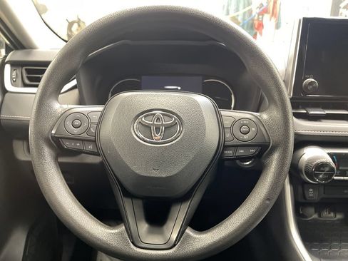 Certified 2025 Toyota RAV4 XLE AWD/4WD image 18