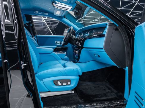 Used 2025 Rolls-Royce Phantom Sedan RWD image 55