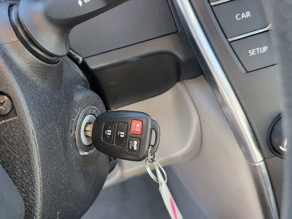 Used 2016 Toyota Camry LE FWD image 16