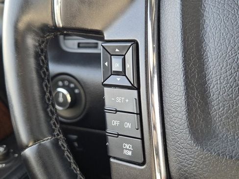 Used 2017 Lincoln Navigator L Select image 29