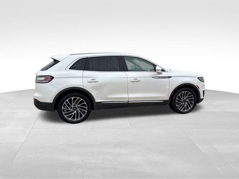 Used 2019 Lincoln Nautilus Reserve w/ Driver Assistance Package image 3