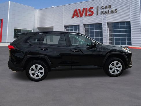 Used 2025 Toyota RAV4 LE image 7