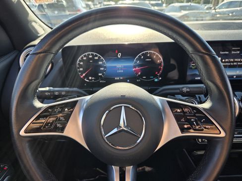 Used 2024 Mercedes-Benz GLA 250 image 25