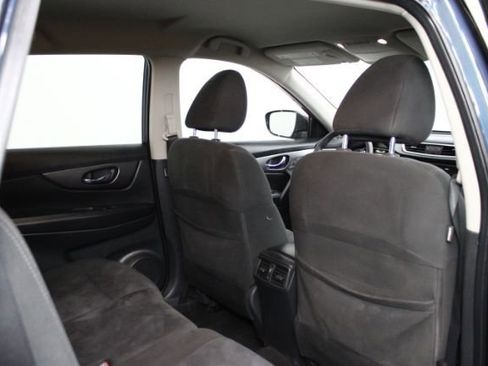 Used 2016 Nissan Rogue S image 17