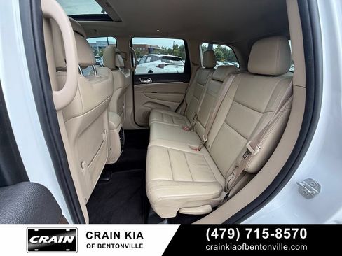Used 2018 Jeep Grand Cherokee Limited AWD/4WD image 25