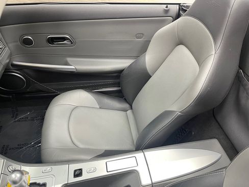 Used 2005 Chrysler Crossfire Limited image 22