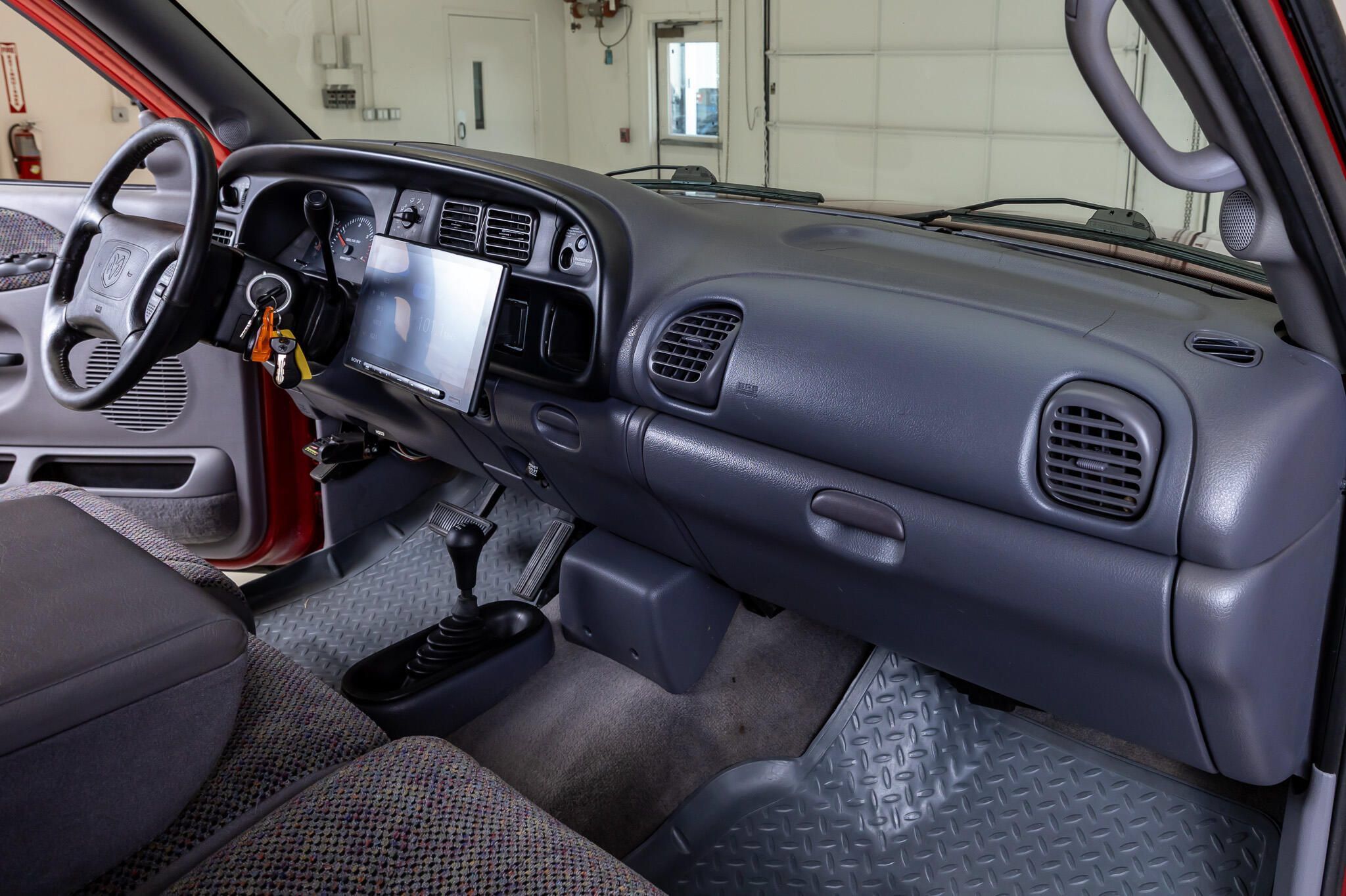 Used 1999 Dodge Ram 2500 Truck 4x4 Quad Cab image 14
